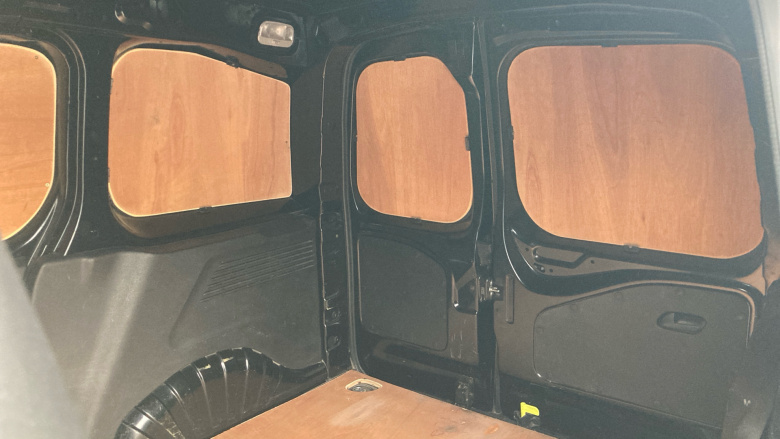 Peugeot Partner Standard Diesel 1000 1.5 BlueHDi 100 Asphalt Van